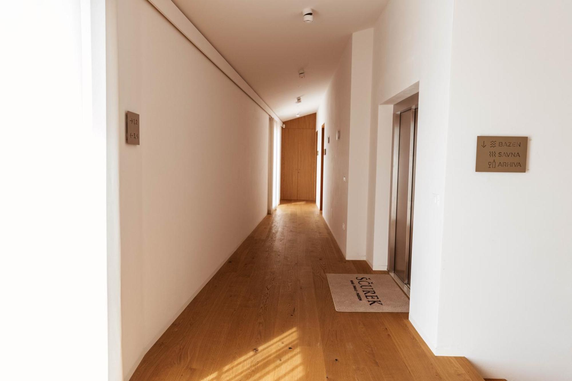 Posestvo Scurek Wine Bed & Breakfast Dobrovo Exterior foto