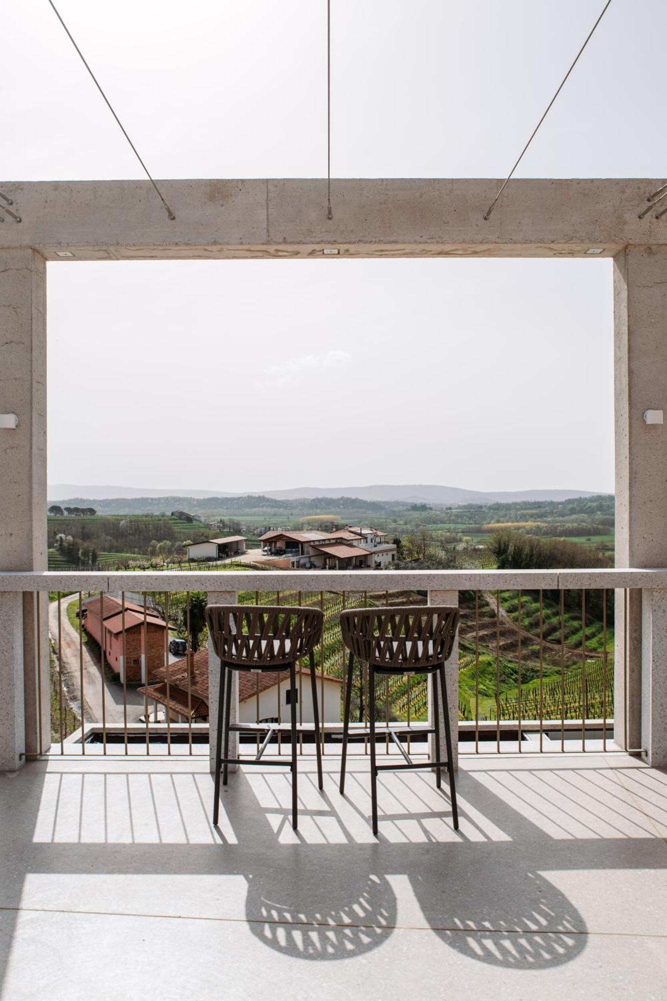 Posestvo Scurek Wine Bed & Breakfast Dobrovo Exterior foto