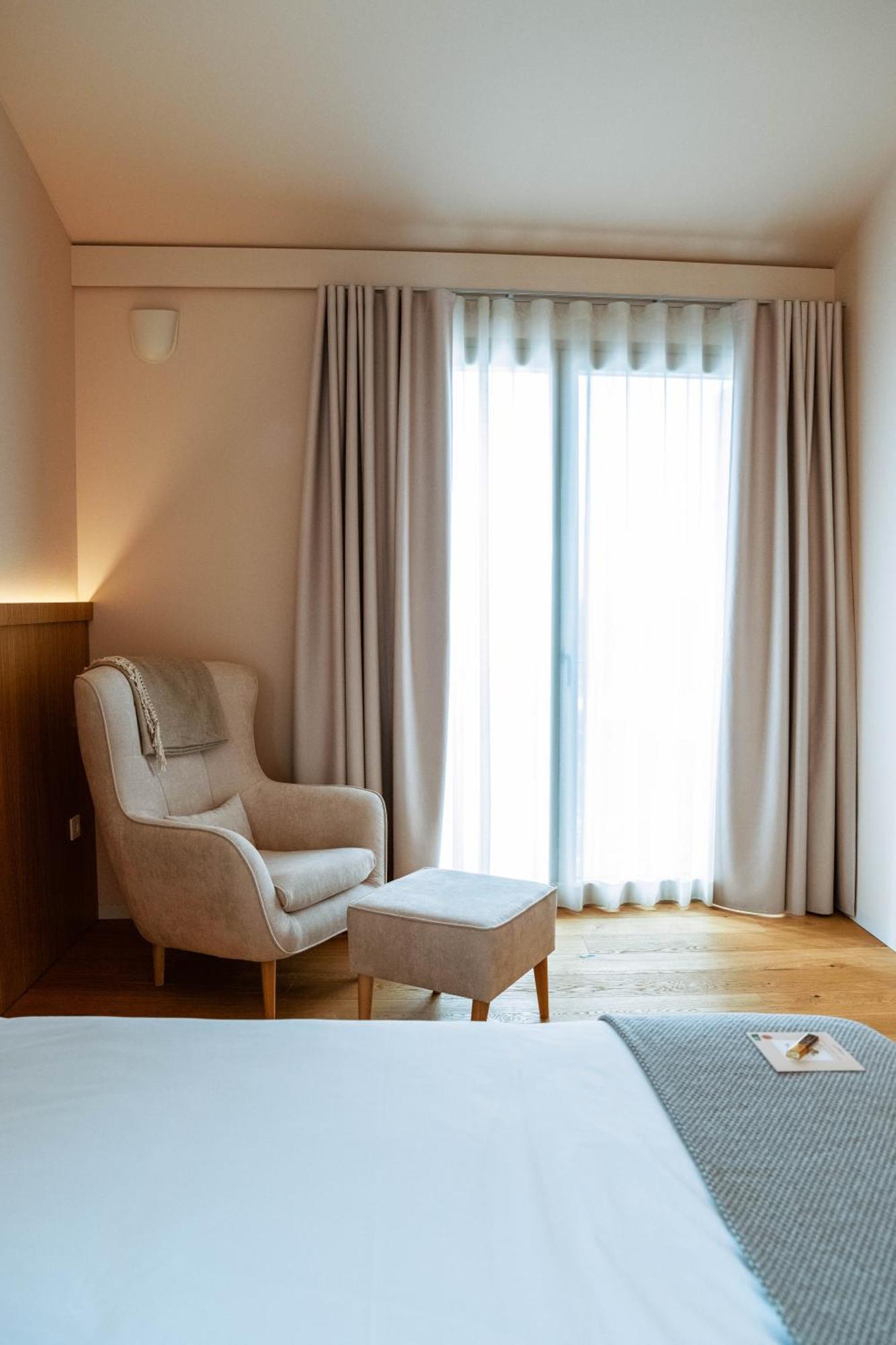 Posestvo Scurek Wine Bed & Breakfast Dobrovo Exterior foto