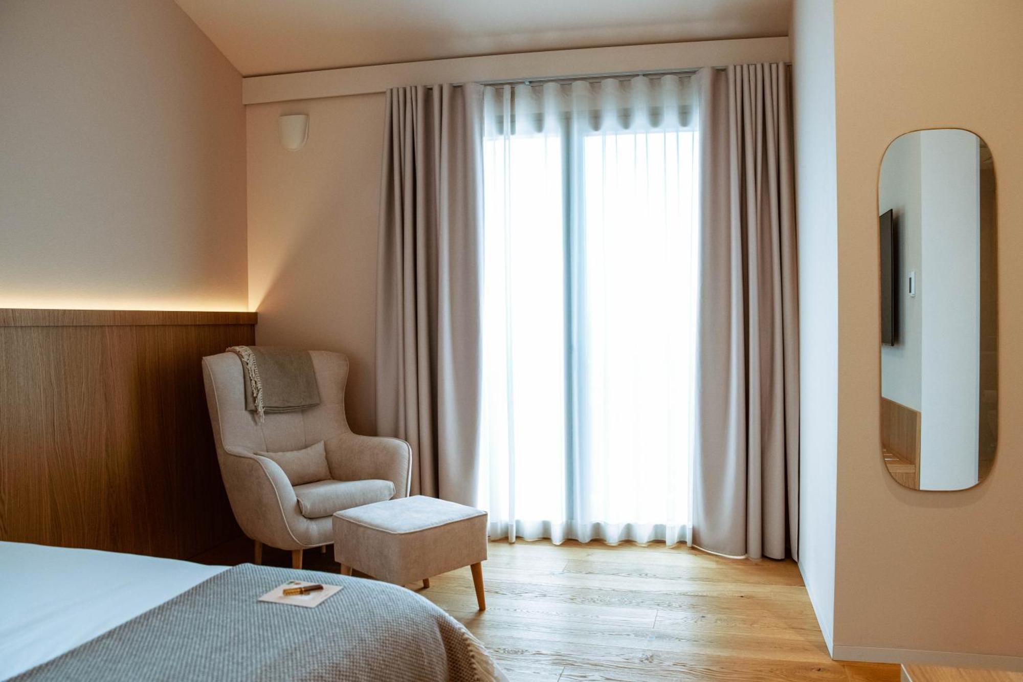 Posestvo Scurek Wine Bed & Breakfast Dobrovo Exterior foto